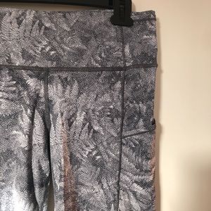 Lululemon crop leggings